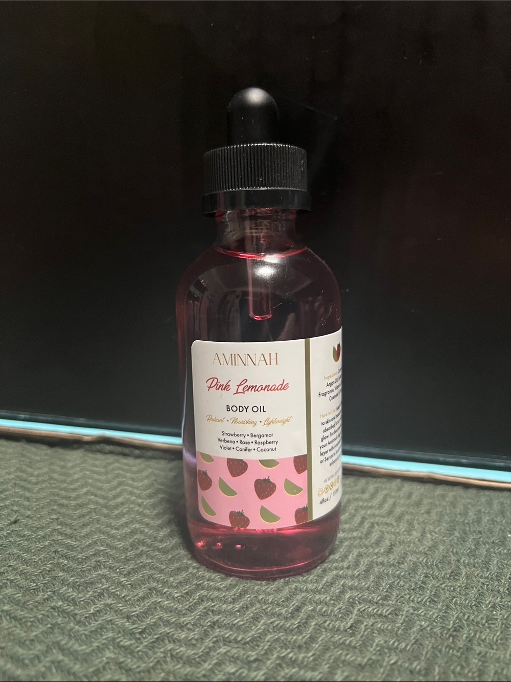 AMINNAH Pink Lemonade Body Oil - Pink